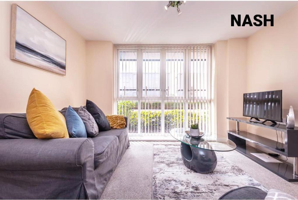 Stylish 2 Bedroom Apartment-Short Term Lets & Serviced Accomodation Reading Eksteriør billede